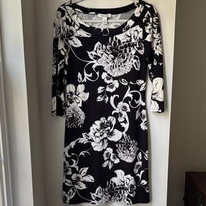 White House Black Market Black and White Floral Long Sleeve Dress